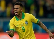 开云体育中国-包含双雄对决，南美洲足球风云再起的词条