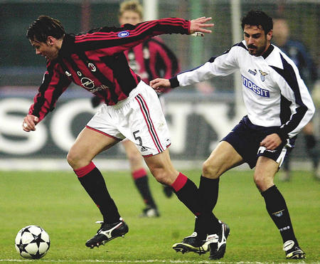 那不勒斯力拼AC米兰，谁能笑到最后的简单介绍