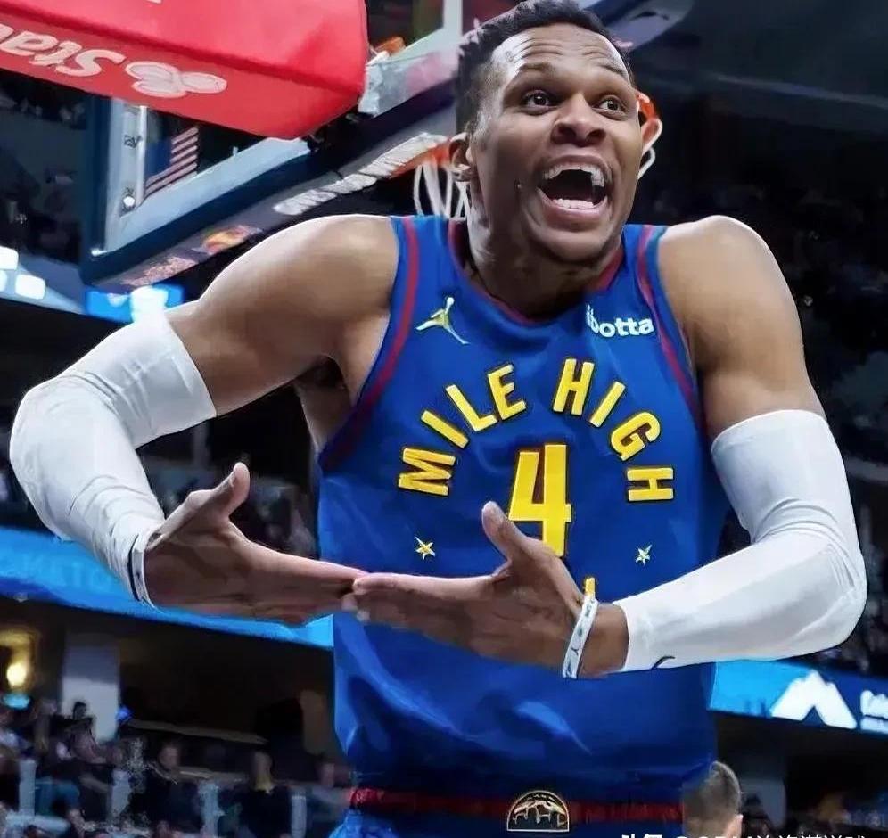 包含独行侠客场轻取活塞，取得关键胜利的词条