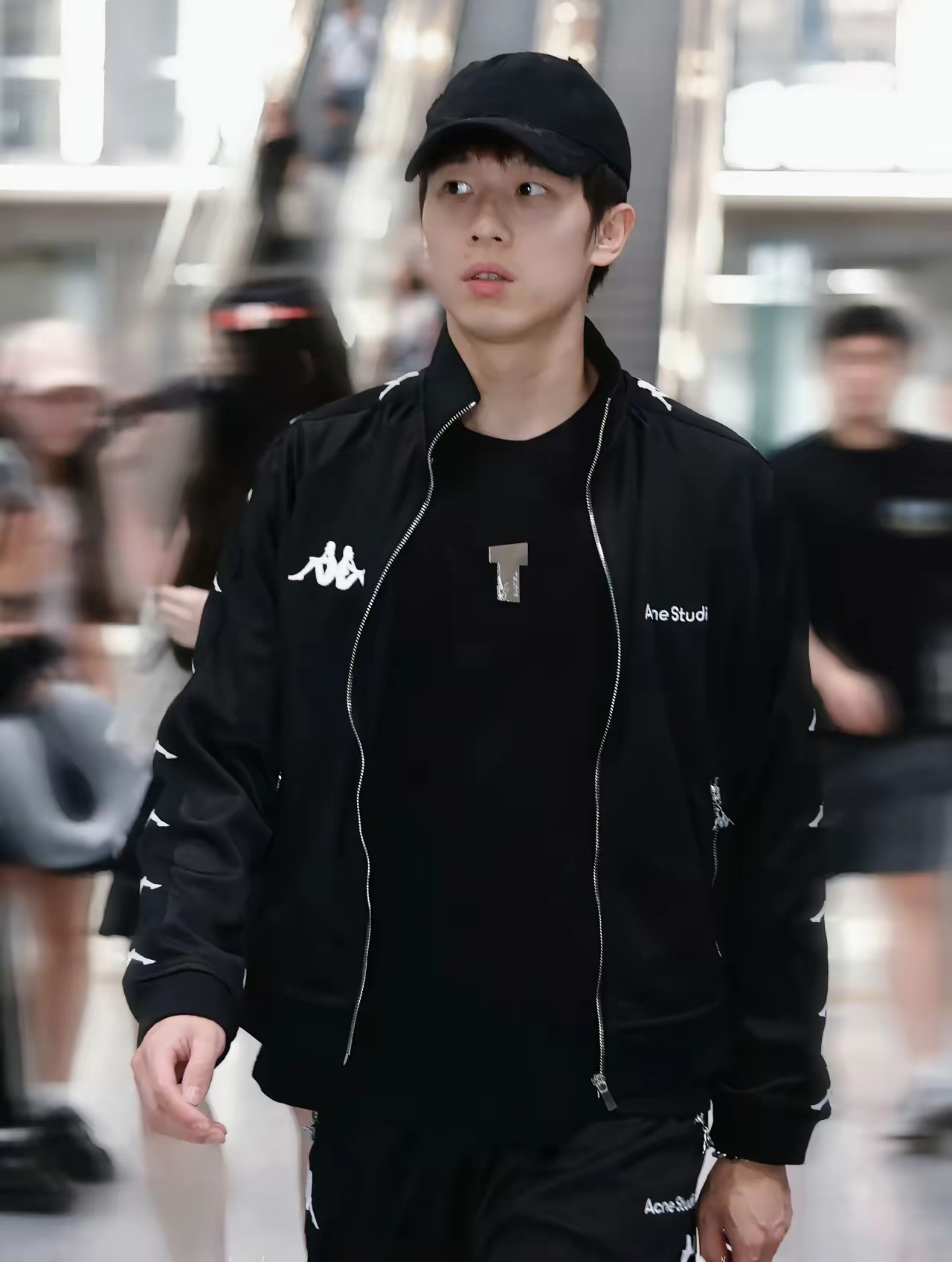 中国队险胜瑞典队,林高远刷新纪录 中国队险胜瑞典队,林高远刷新纪录