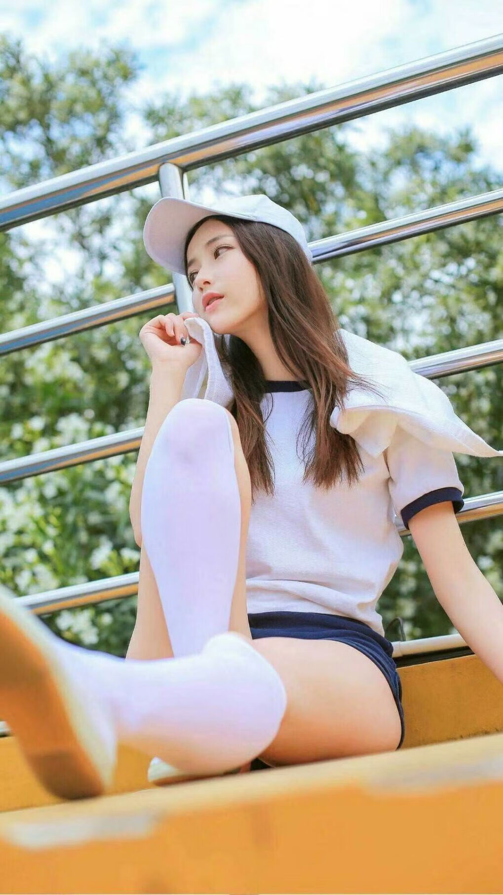 隔空的利刃，当森林狼缠斗掘金，库里在另一个战场重塑季后赛天平