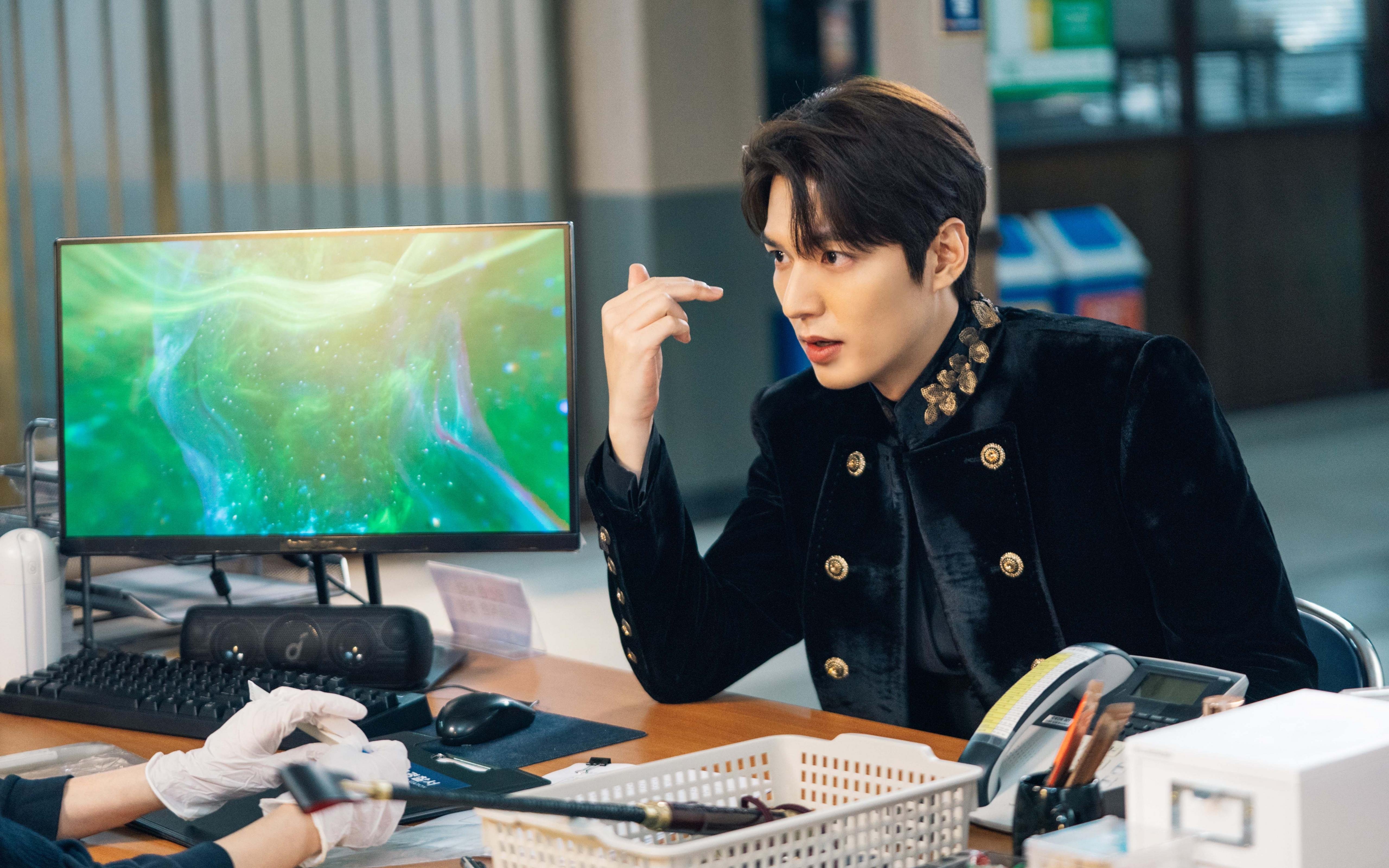 慕尼黑奇迹，当拜仁遭遇哥斯达黎加，姆巴佩在越界之战中重新定义足球