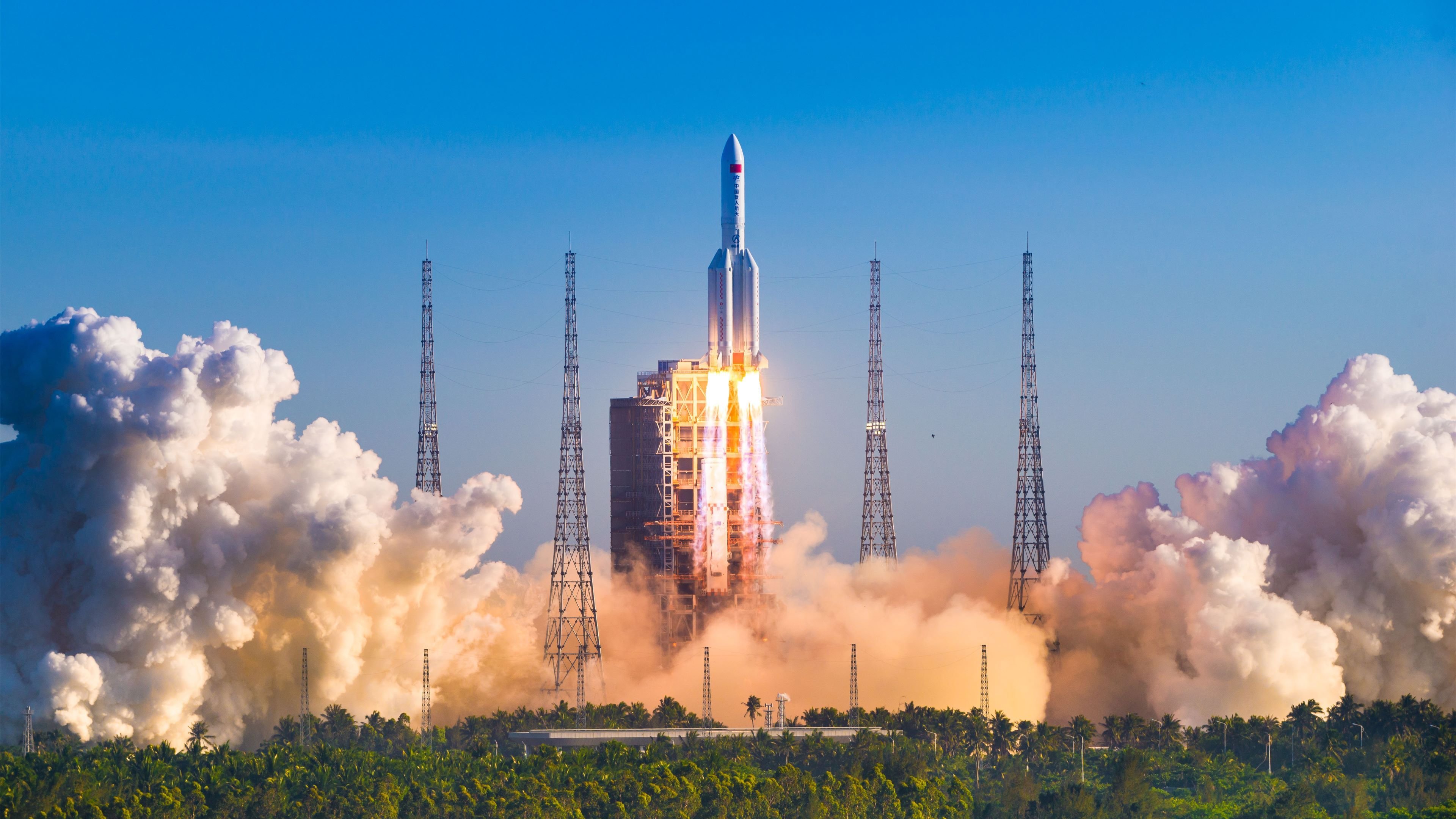 骑士制霸快船，福克斯F1街道赛接管，竞技场上的双重征服