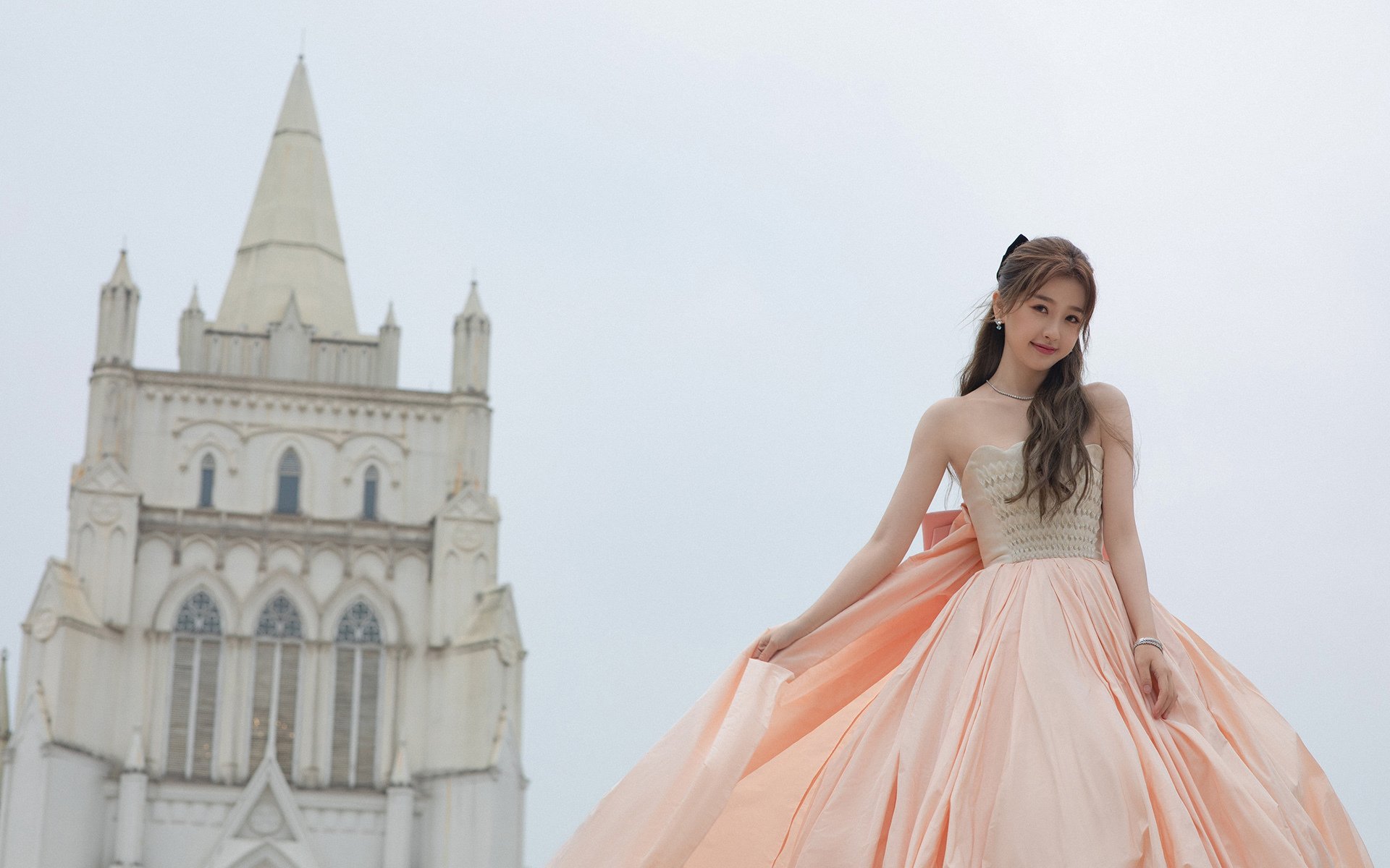 孤星耀安菲尔德，迪马利亚灵光撕裂铁壁，皇马死亡五小一波流卷走利物浦